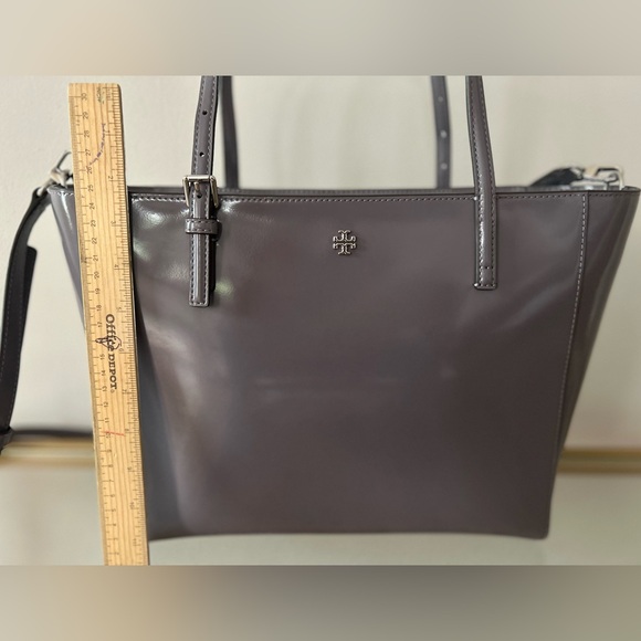 Tory Burch Emerson Tote in Grey. Excellent condition - Picture 4 of 7